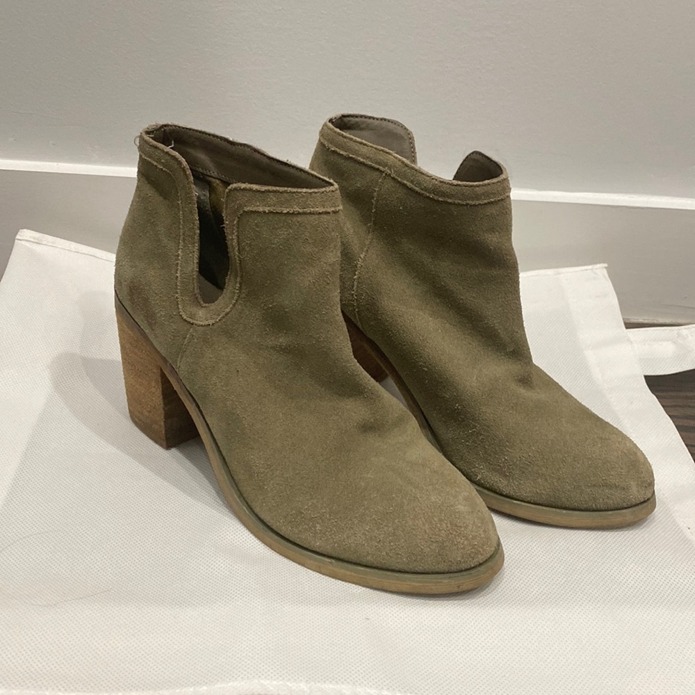 Urban Outfitters Booties